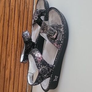 Women's Alegria Vienna romantical Sandals Size 39 9 shoes